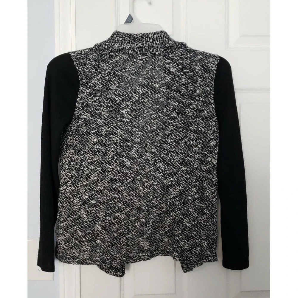 Jones New York Womans Cardigans Sweater‎ Size Small, Black & Grey.